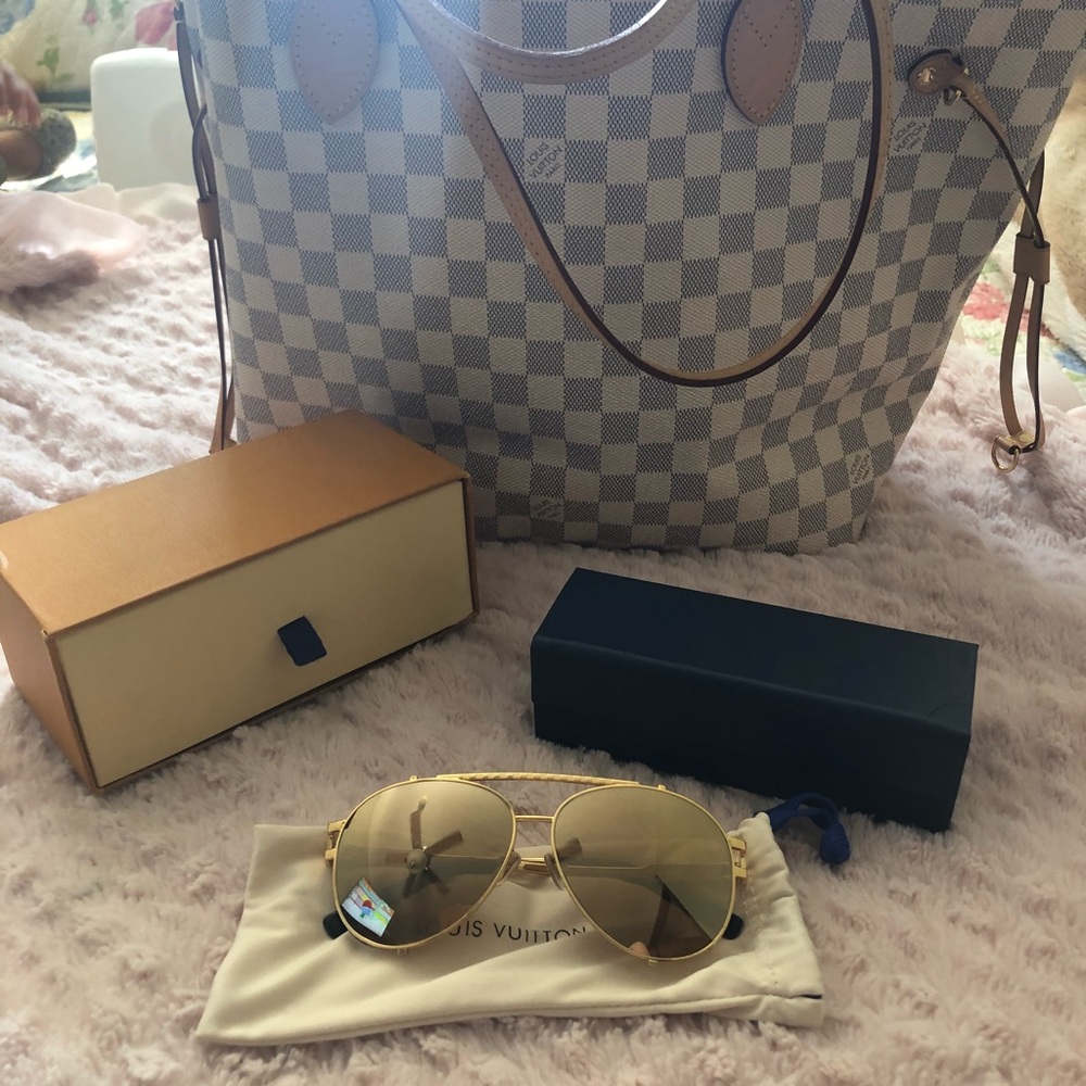 Auténtic Louis Vuitton sunglasses 😎